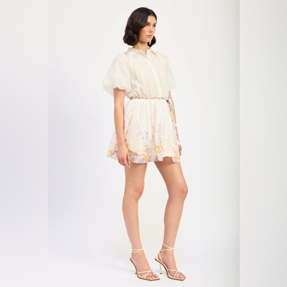 Sold- $350 EN SAISON White Floral Dress Puffer Sleeves Size Large - Picture 4 of 5